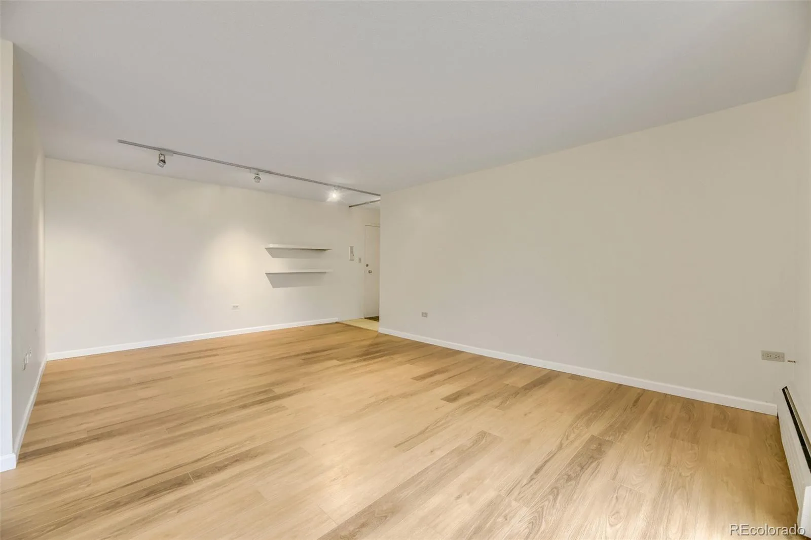 909 N Lafayette Street #403 Denver CO 80218 | MLS #REC2132050 10152026213505 1600 5