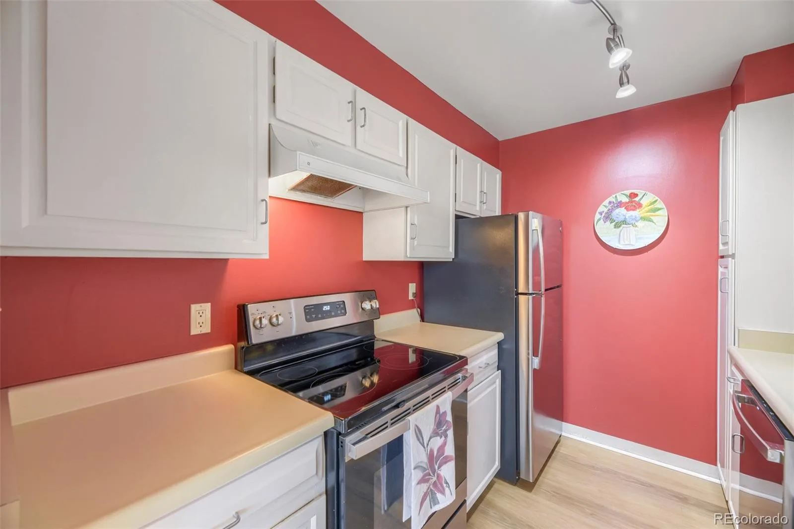 909 N Lafayette Street #403 Denver CO 80218 | MLS #REC2132050 10152026213505 1600 9
