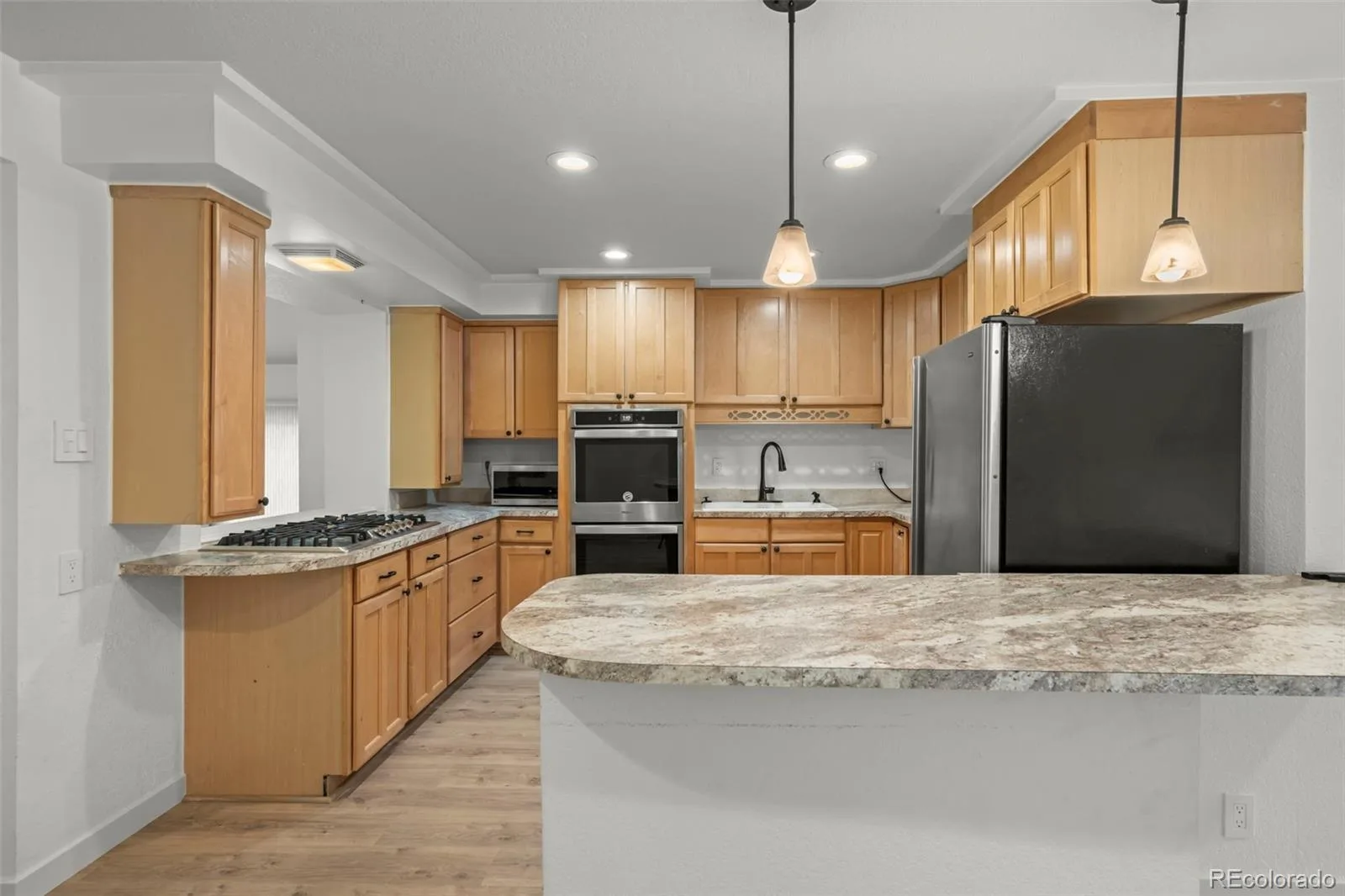 2351 S Garland Court Lakewood CO 80227 MLS #REC2134145 06252026220849 1600 10