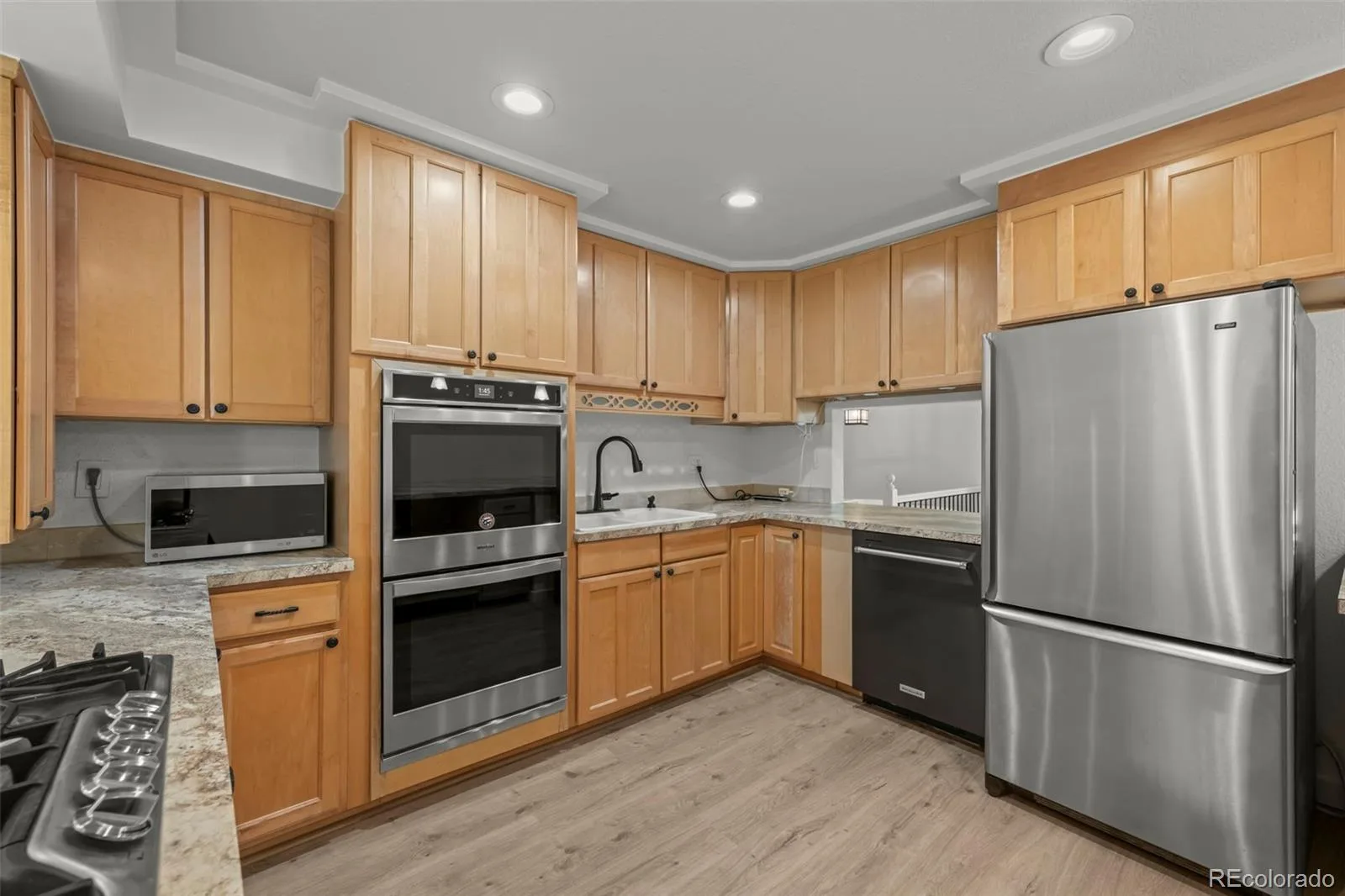 2351 S Garland Court Lakewood CO 80227 MLS #REC2134145 06252026220849 1600 12