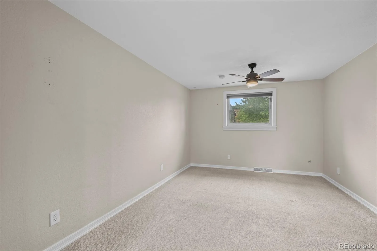 2351 S Garland Court Lakewood CO 80227 MLS #REC2134145 06252026220849 1600 17