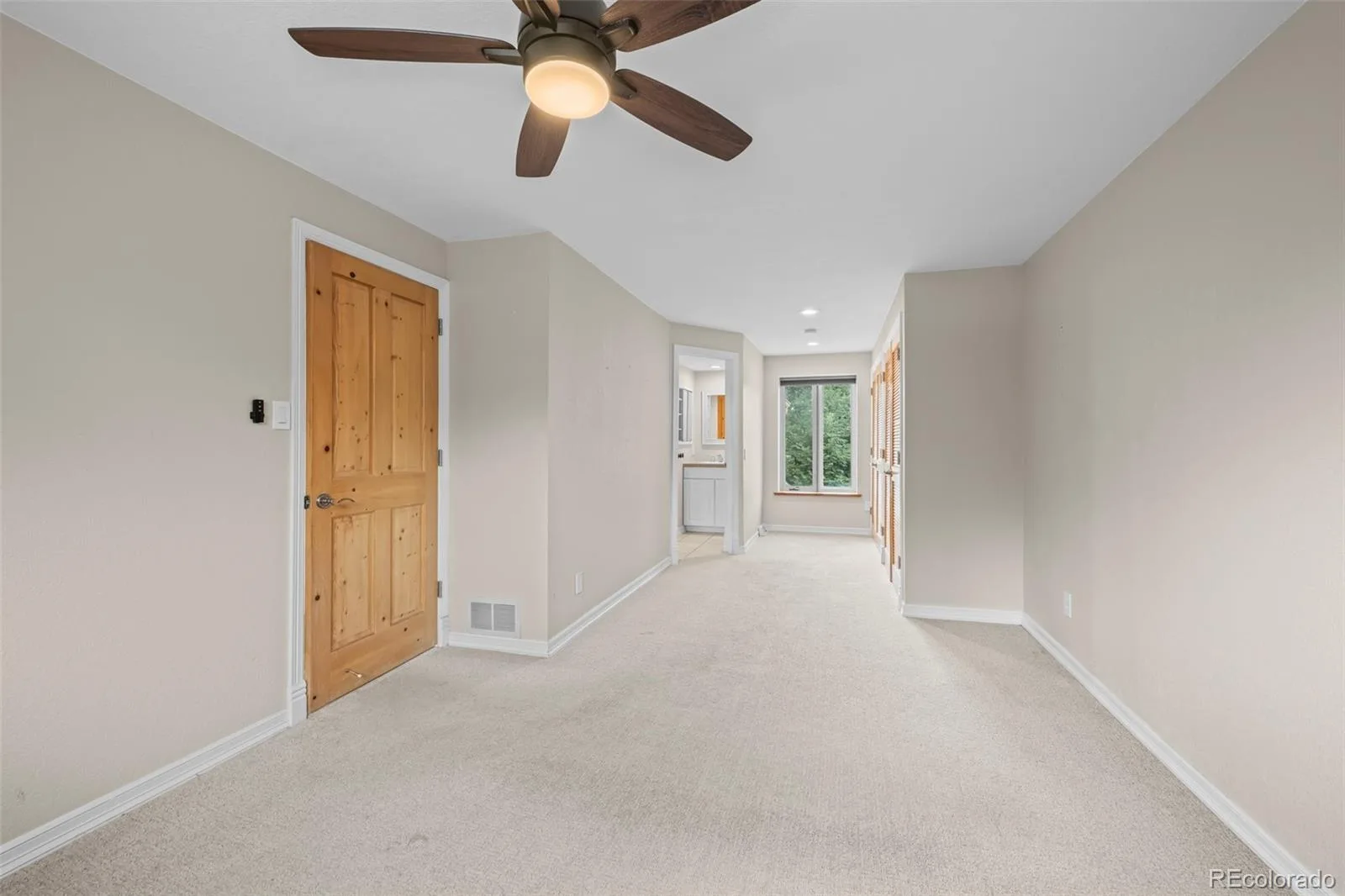 2351 S Garland Court Lakewood CO 80227 MLS #REC2134145 06252026220849 1600 18