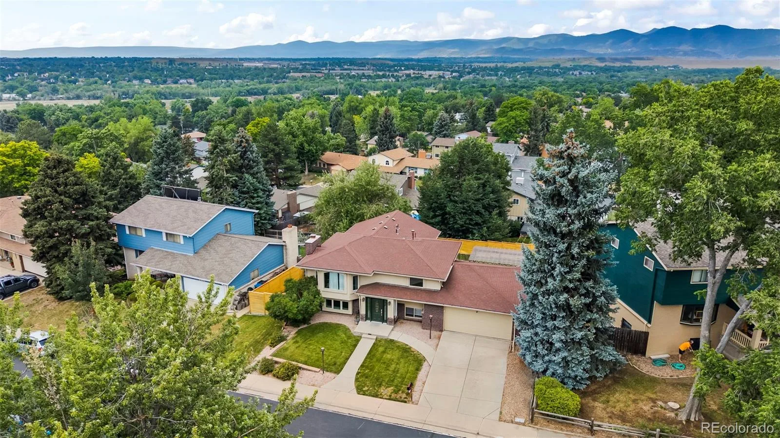 2351 S Garland Court Lakewood CO 80227 MLS #REC2134145 06252026220849 1600 34