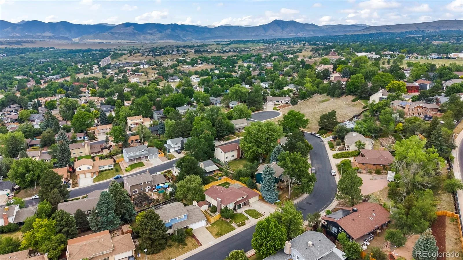 2351 S Garland Court Lakewood CO 80227 MLS #REC2134145 06252026220849 1600 39