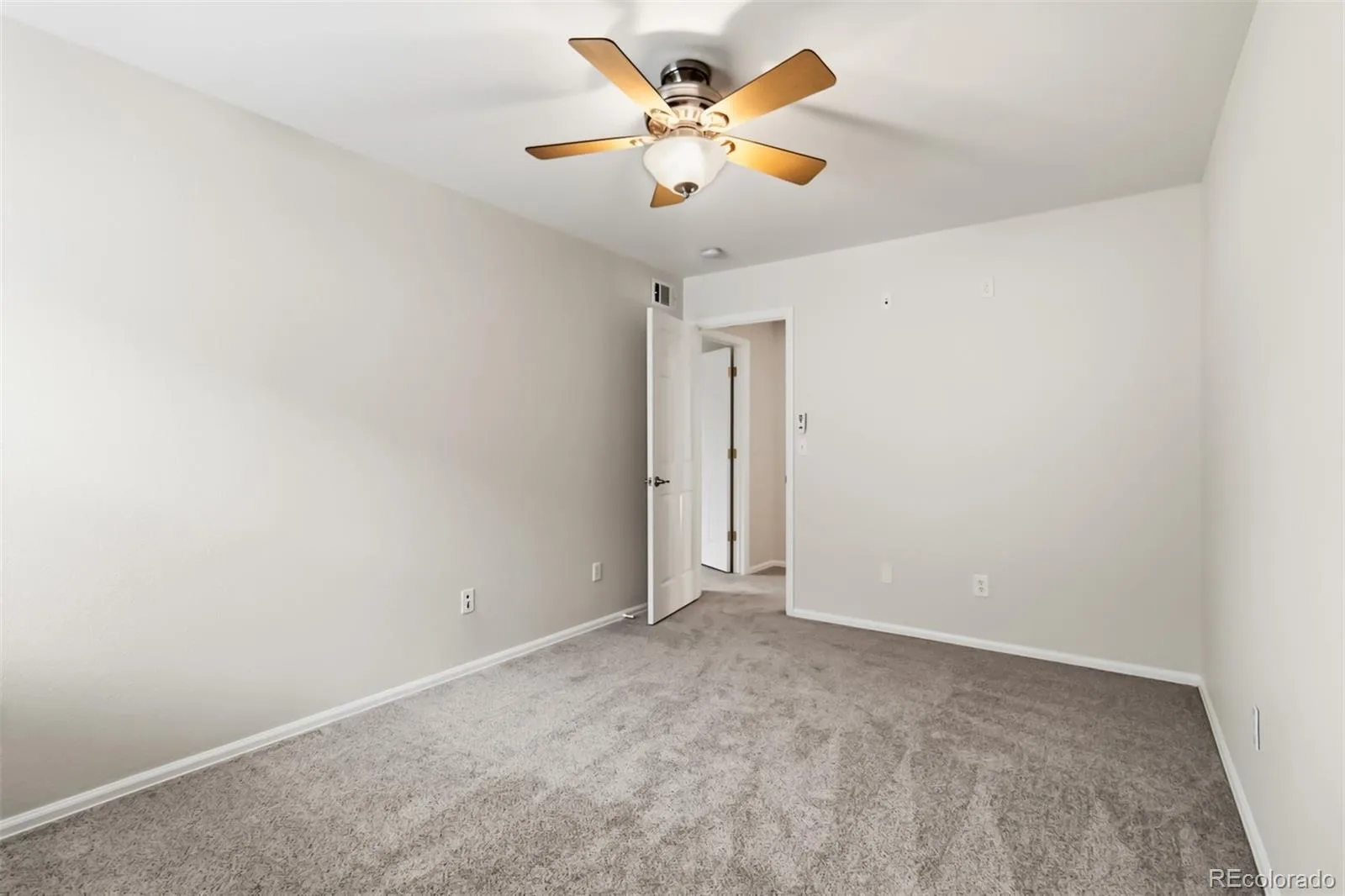 7356 Rattlesnake Drive Lone Tree CO 80124 MLS #REC2136949 06092026071646 1600 28