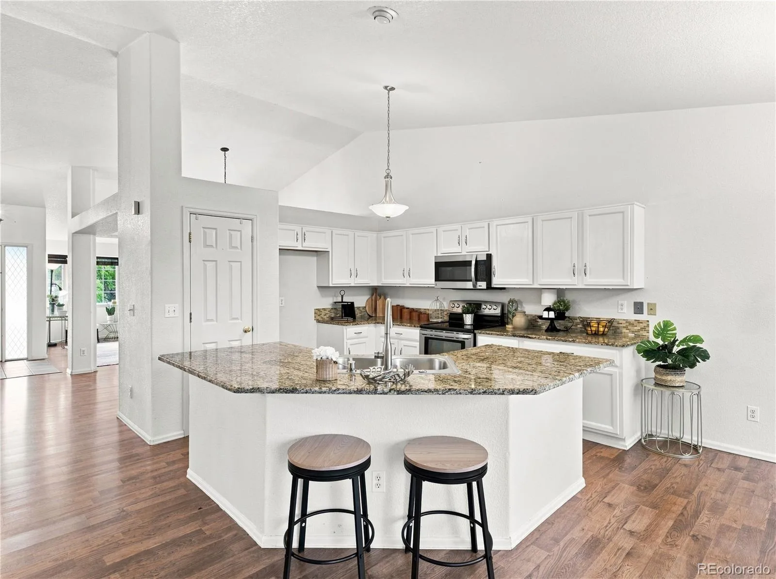 12614 Prince Creek Drive Parker CO 80134 | MLS #REC2138946 08262026161720 1600 15