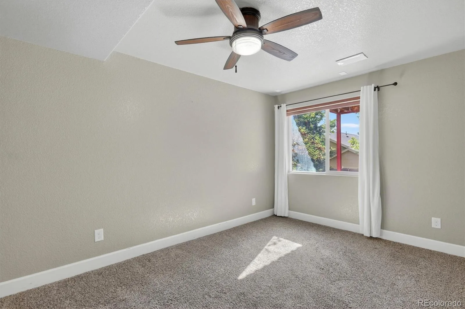 12614 Prince Creek Drive Parker CO 80134 | MLS #REC2138946 08262026161720 1600 26