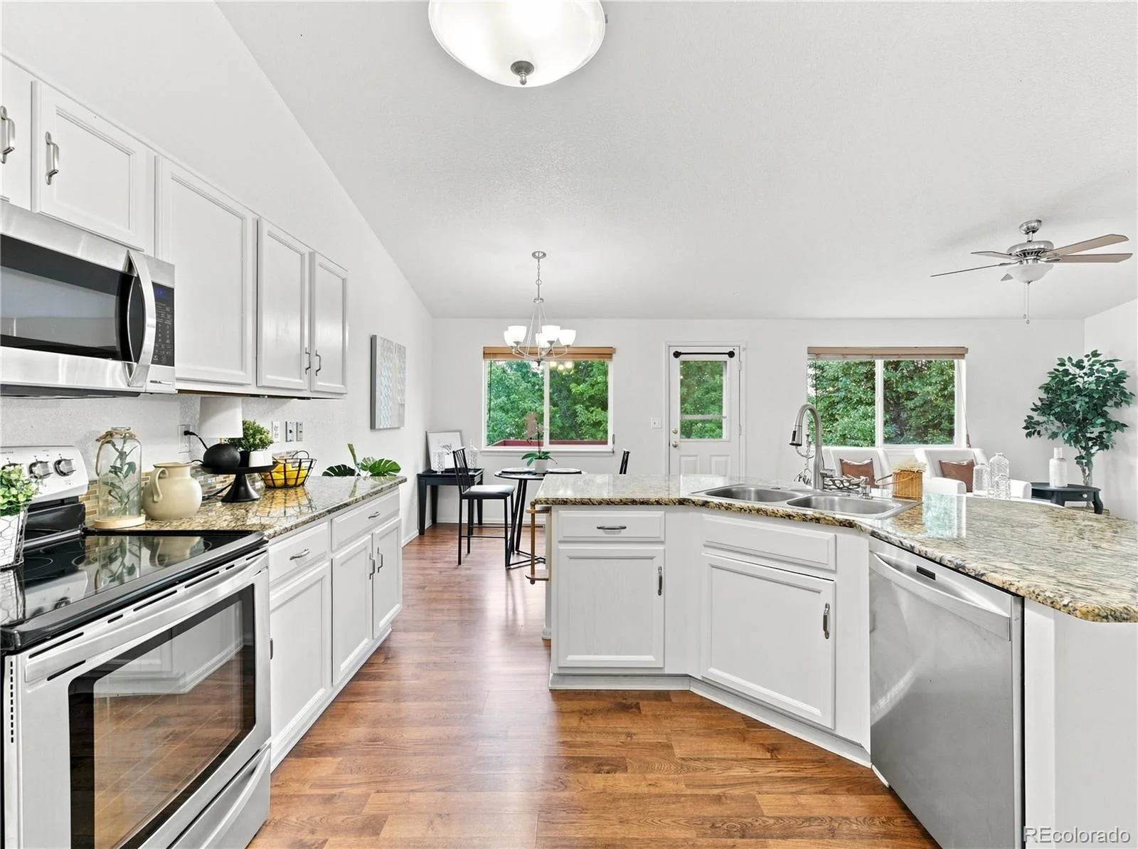 12614 Prince Creek Drive Parker CO 80134 | MLS #REC2138946 08262026161720 1600 4