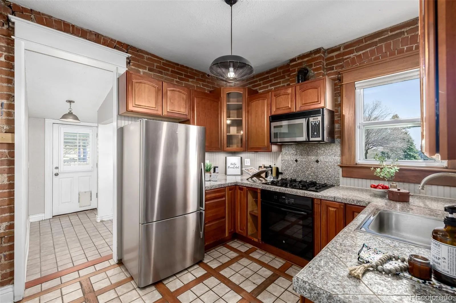 04102026165547 1600 11