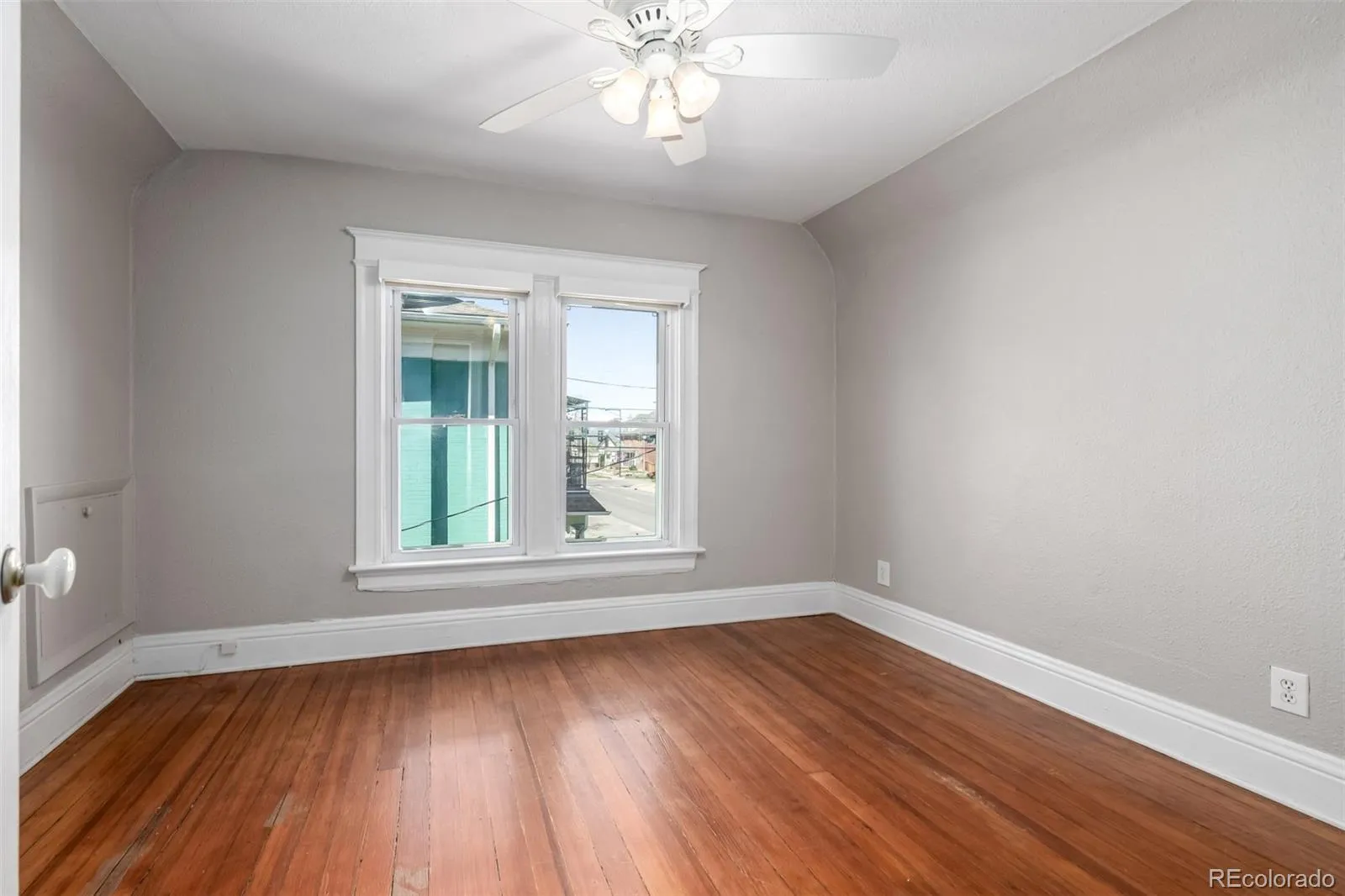 04102026165547 1600 24