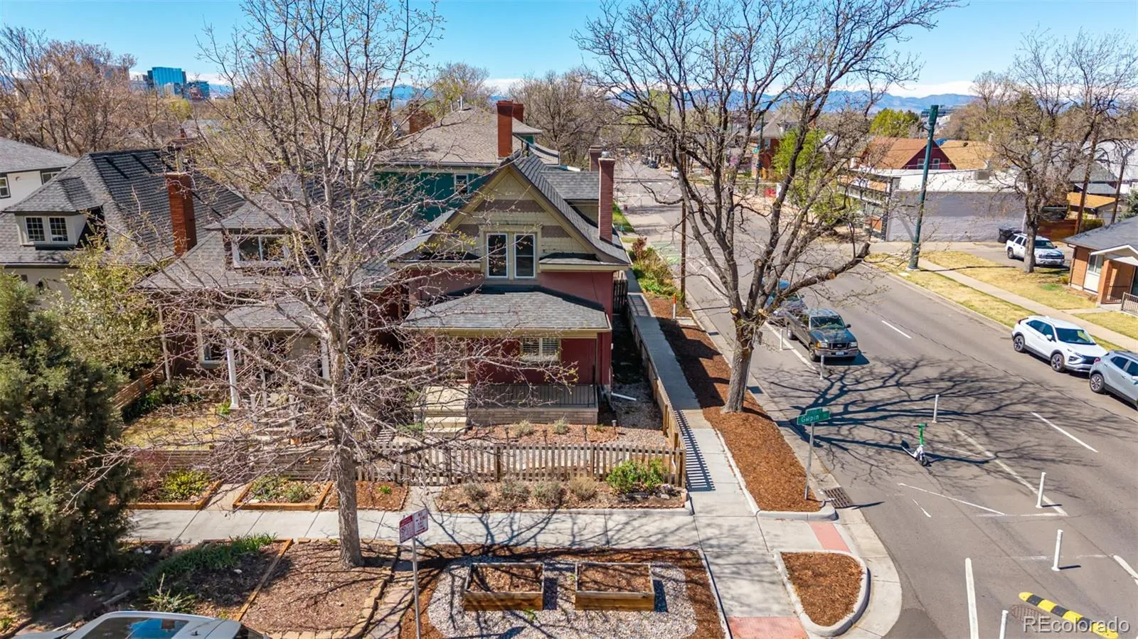 04102026165547 1600 32