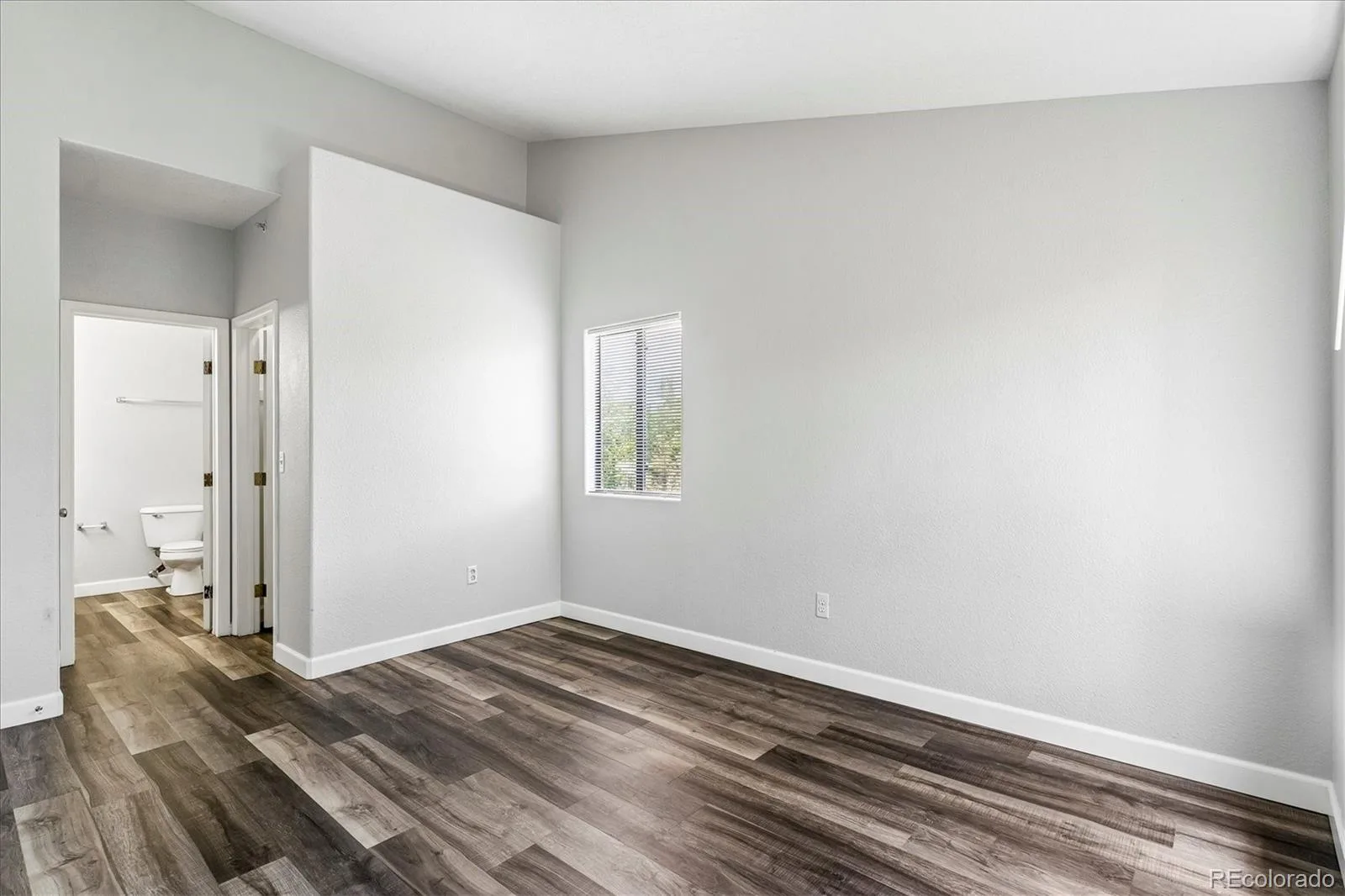 7388 S Alkire Street #305 Littleton CO 80127 | MLS #REC2140980 06032026221625 1600 13