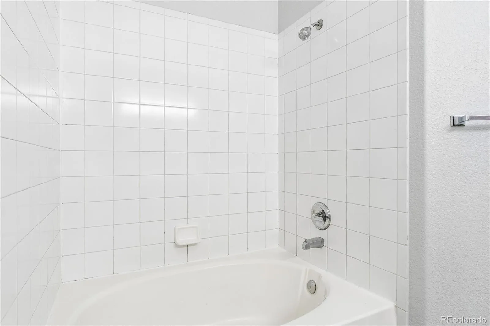 7388 S Alkire Street #305 Littleton CO 80127 | MLS #REC2140980 06032026221625 1600 16