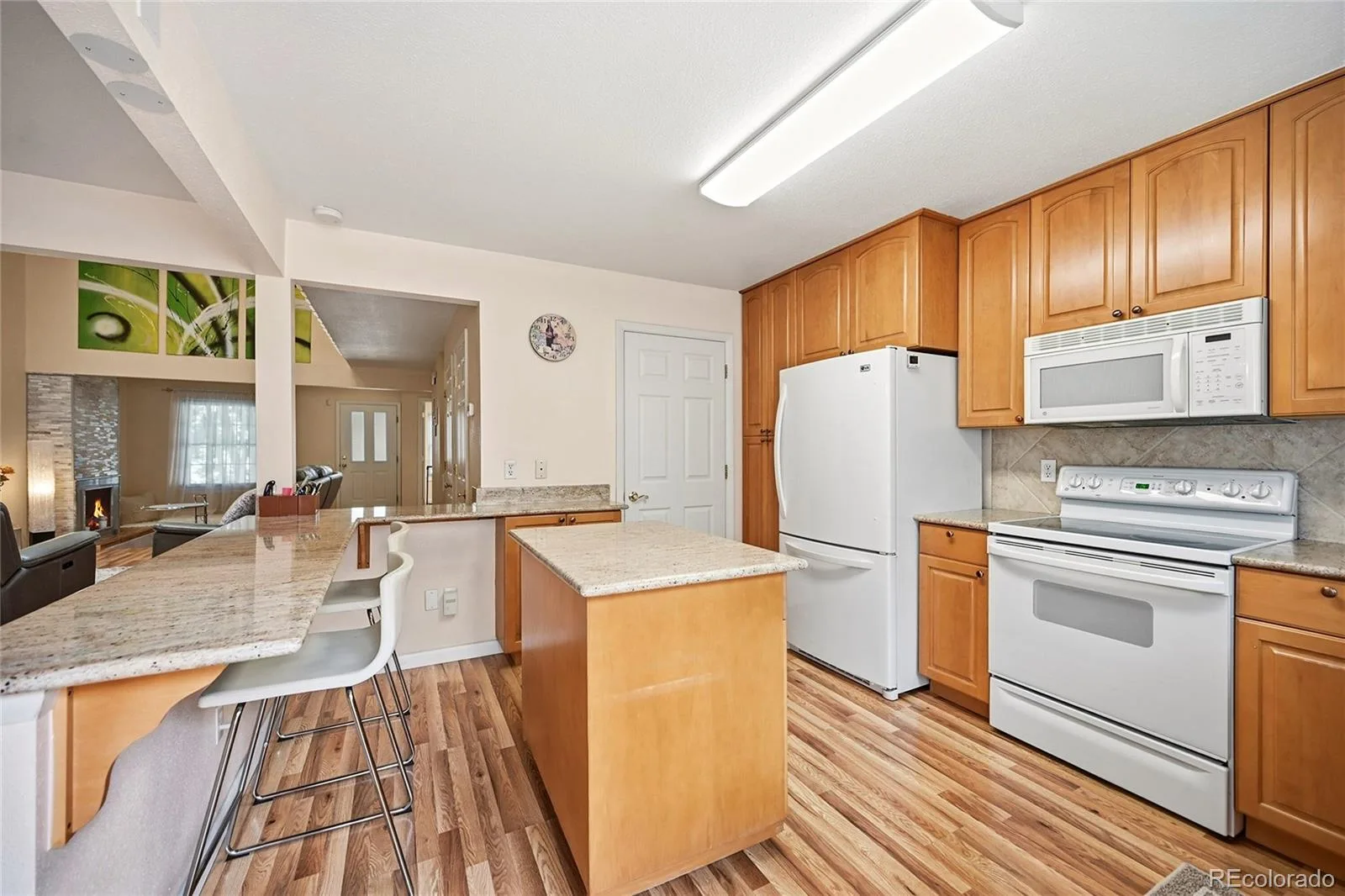 2858 S Vaughn Way Aurora CO 80014 MLS #REC2141729 05302026203835 1600 10