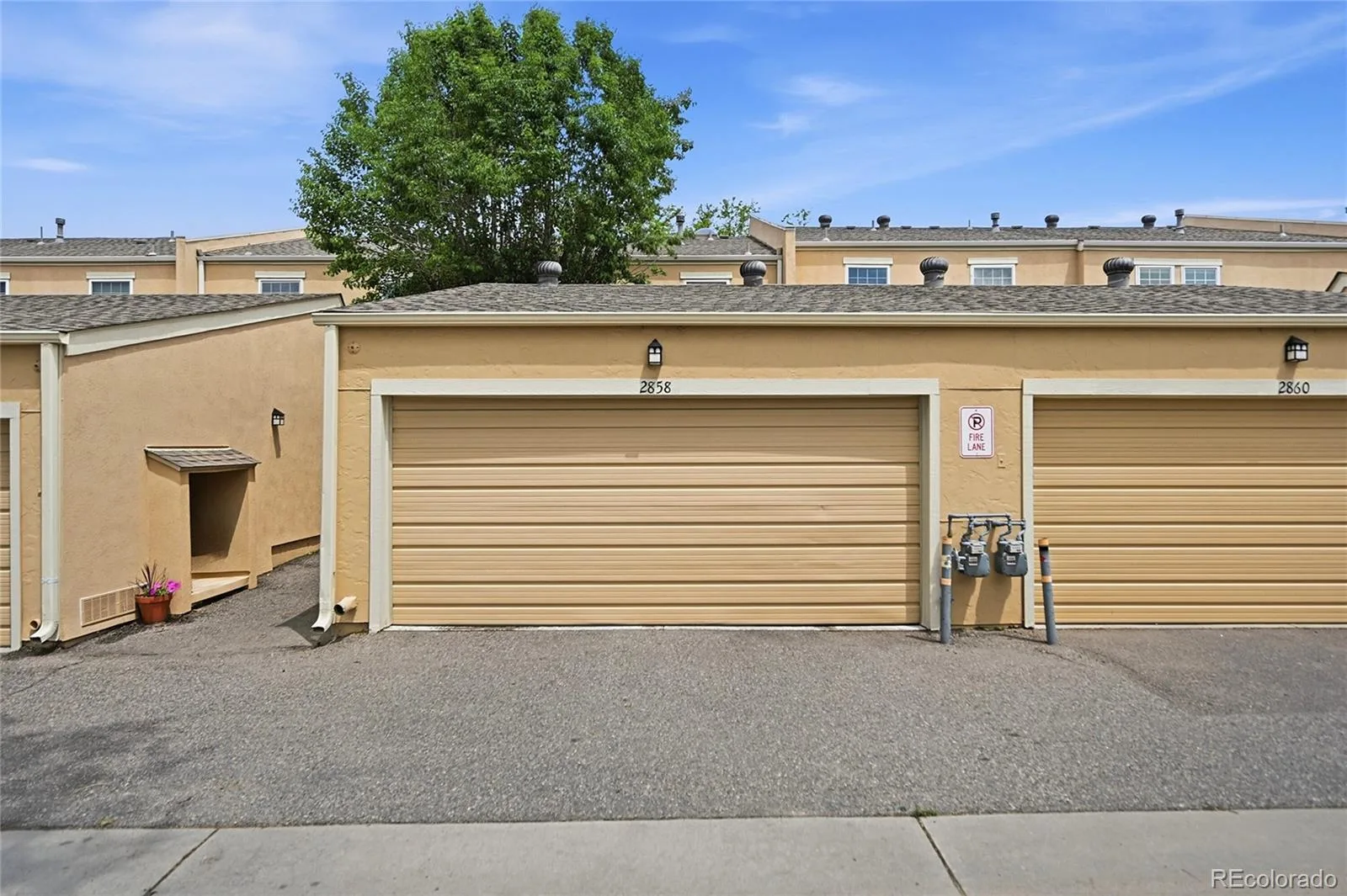 2858 S Vaughn Way Aurora CO 80014 MLS #REC2141729 05302026203835 1600 23