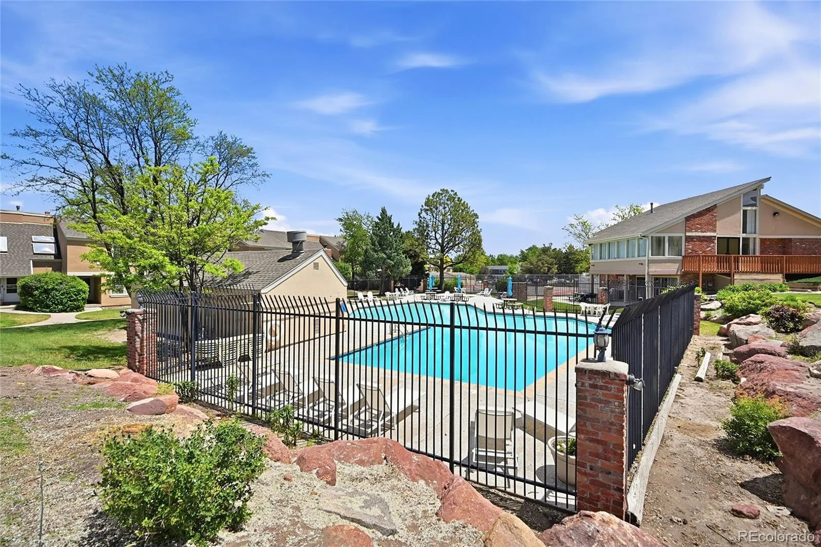 2858 S Vaughn Way Aurora CO 80014 MLS #REC2141729 05302026203835 1600 27