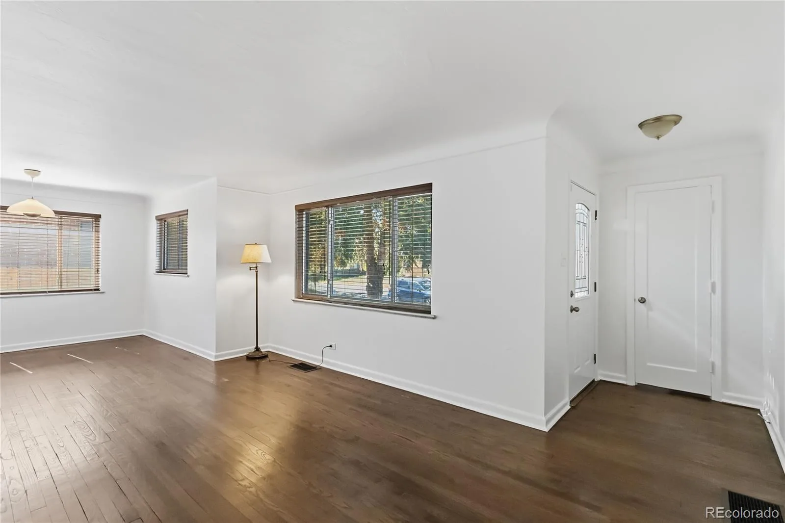 2670 Ivanhoe Street Denver CO 80207 | MLS #REC2143116 10122026195242 1600 3
