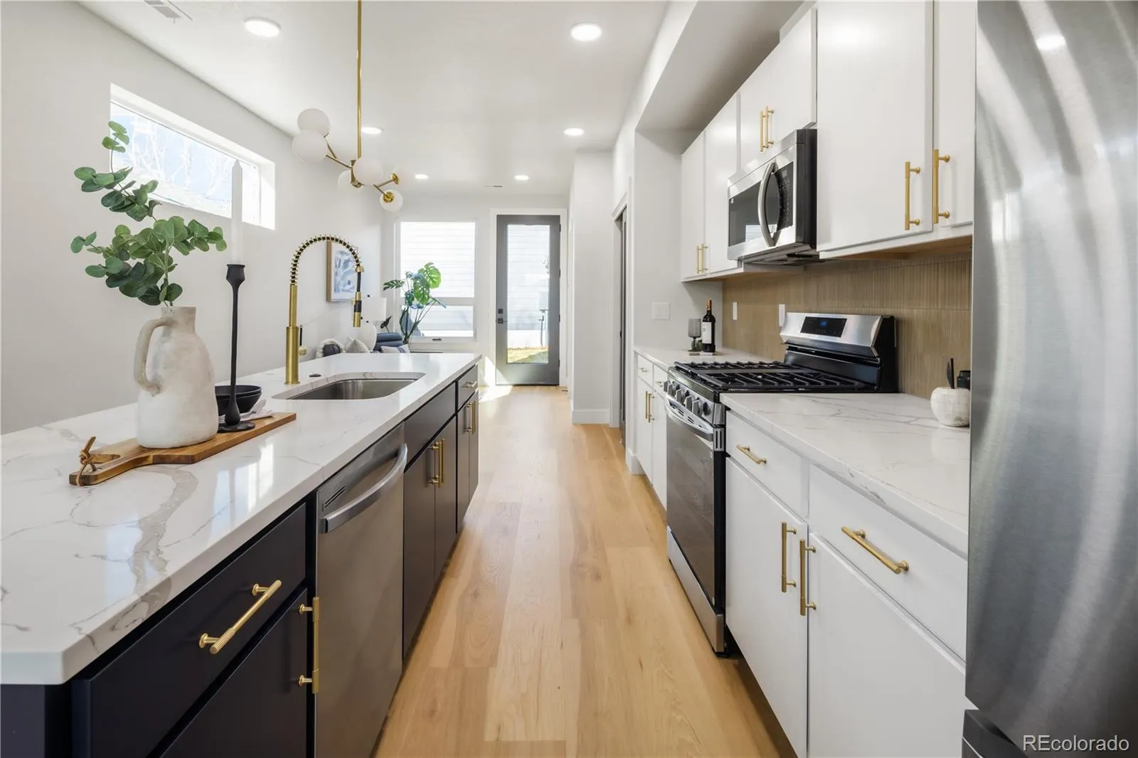 04152026172309 1600 15