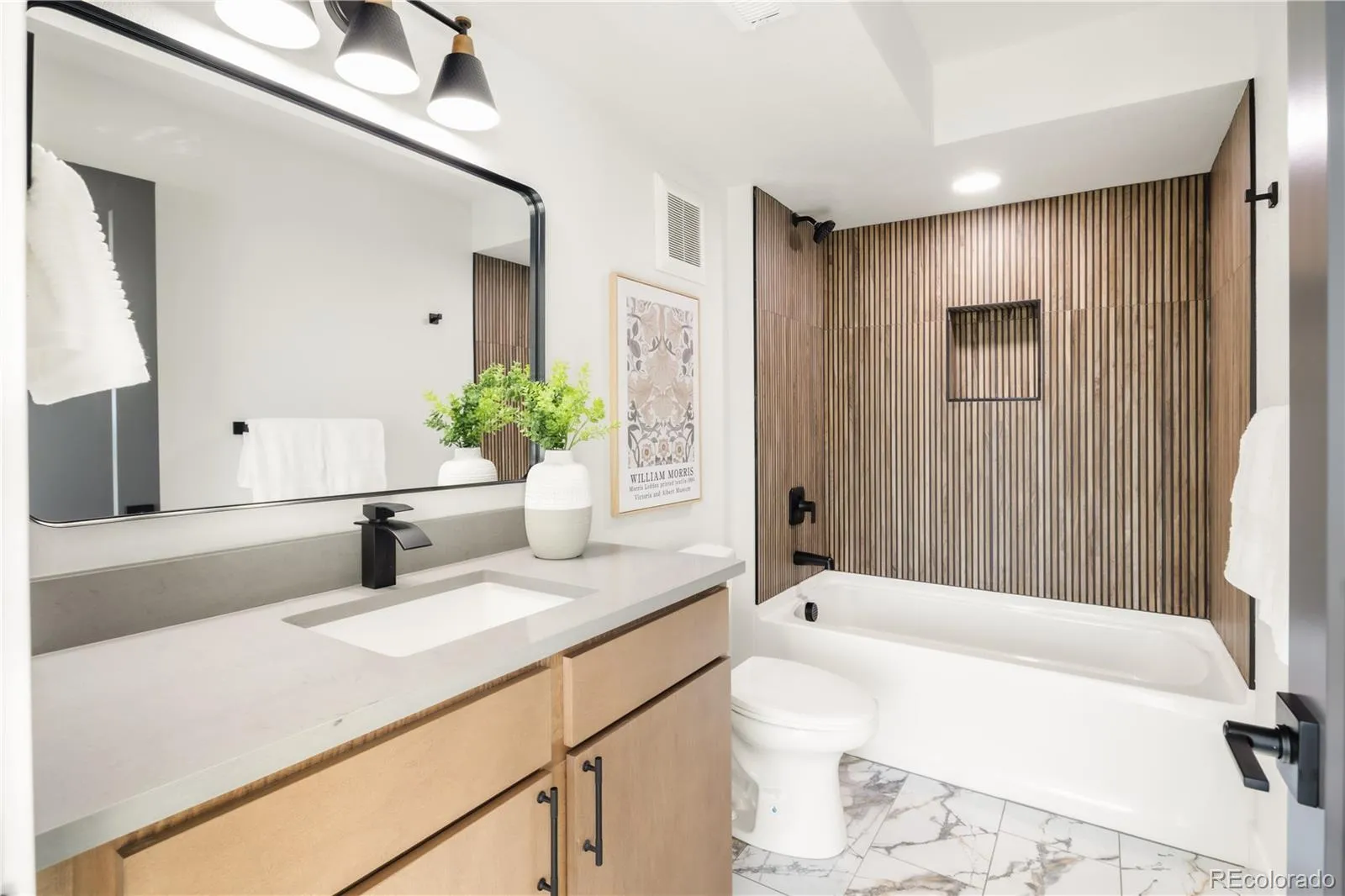 04152026172309 1600 4