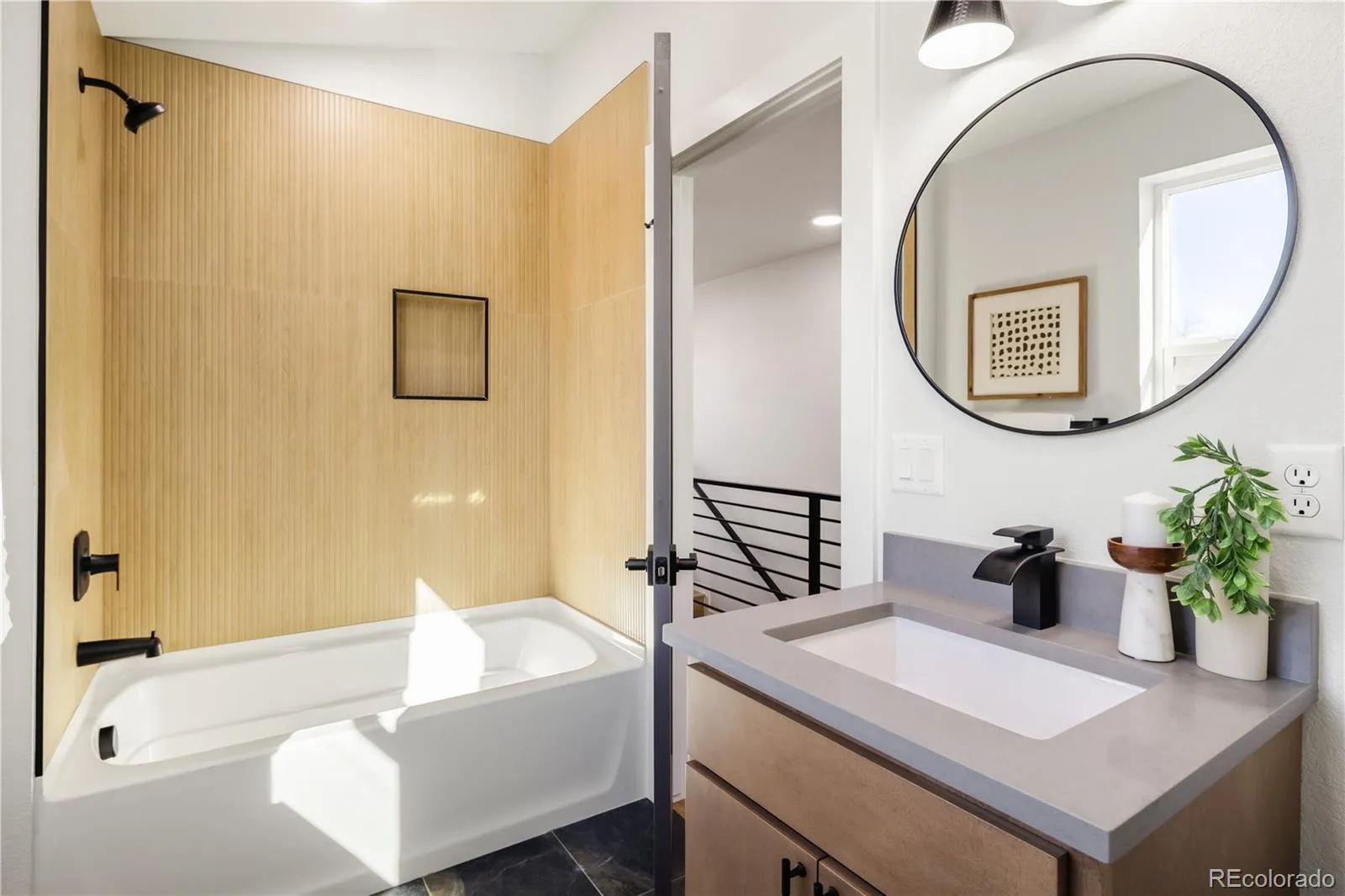 04152026172309 1600 7