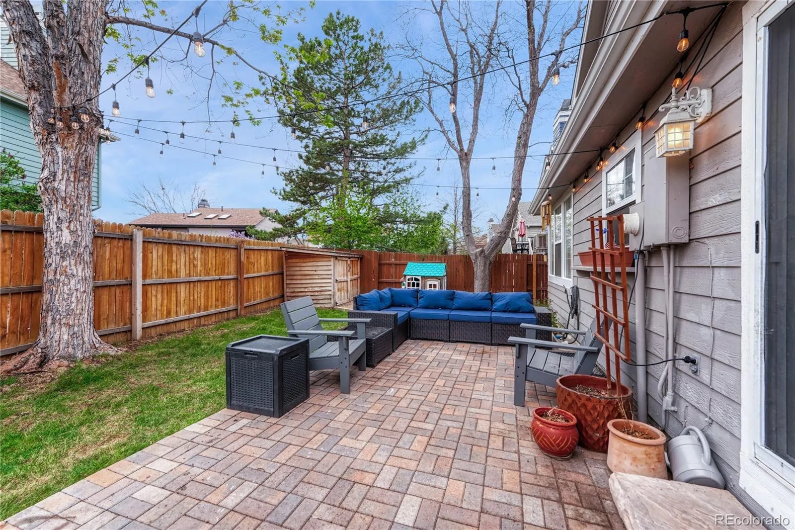 04162026023917 1600 32