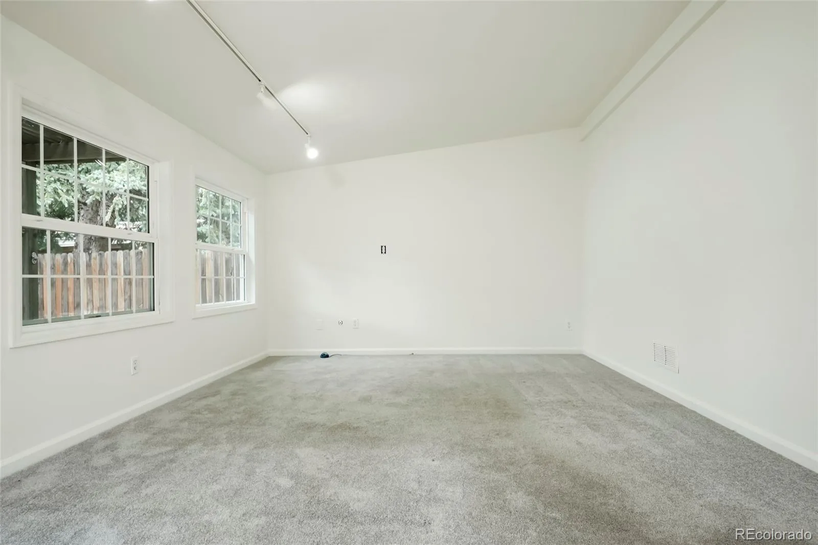 1425 S Sherman Street Denver CO 80210 MLS #REC2145987 07112026033645 1600 23