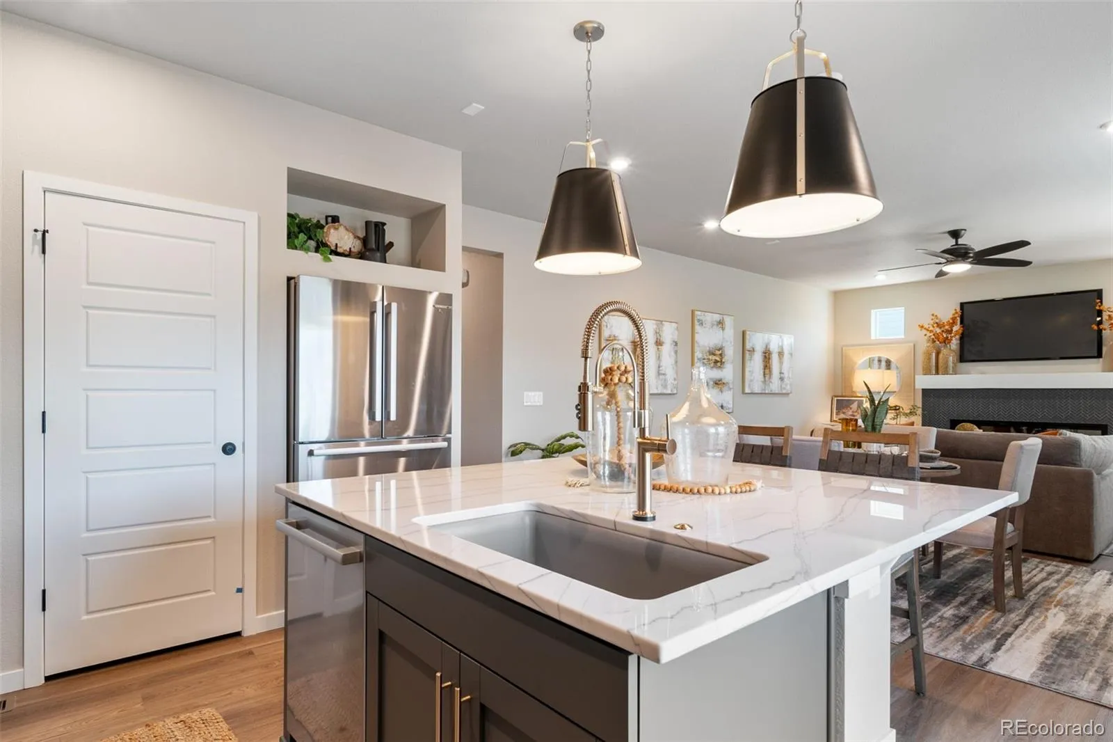 21782 E 46th Place Aurora CO 80019 MLS #REC2146645 05152026145339 1600 4
