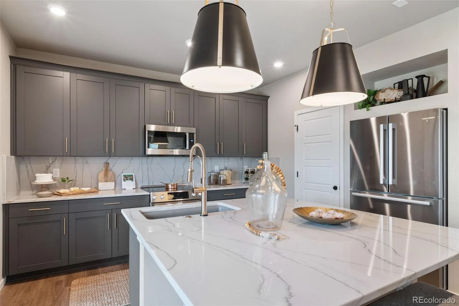 21782 E 46th Place Aurora CO 80019 MLS #REC2146645 05152026145339 1600 5