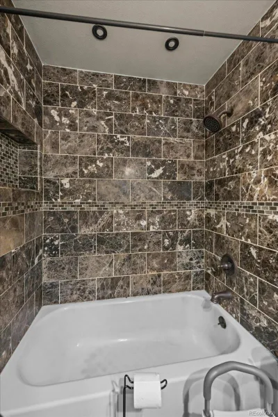 214 Johnson Street Frederick CO 80530 | MLS #REC2147090 07072026004251 800 17