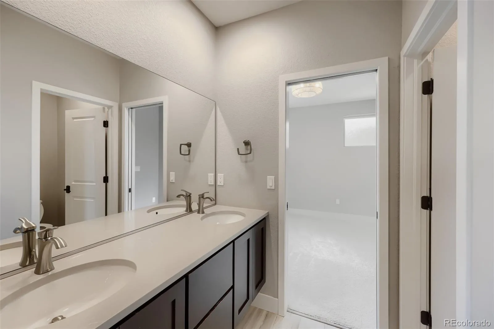 2439 S Orchard Street Lakewood CO 80228 | MLS #REC2147235 07232026235842 1600 23