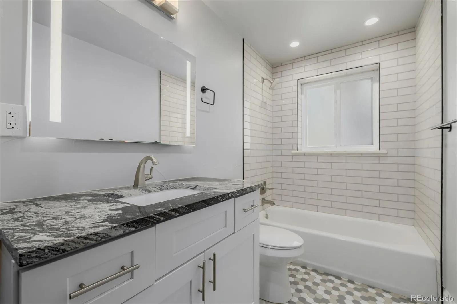 717 N Monaco Street Parkway Denver CO 80220 MLS #REC2151847 05212026235206 1600 26
