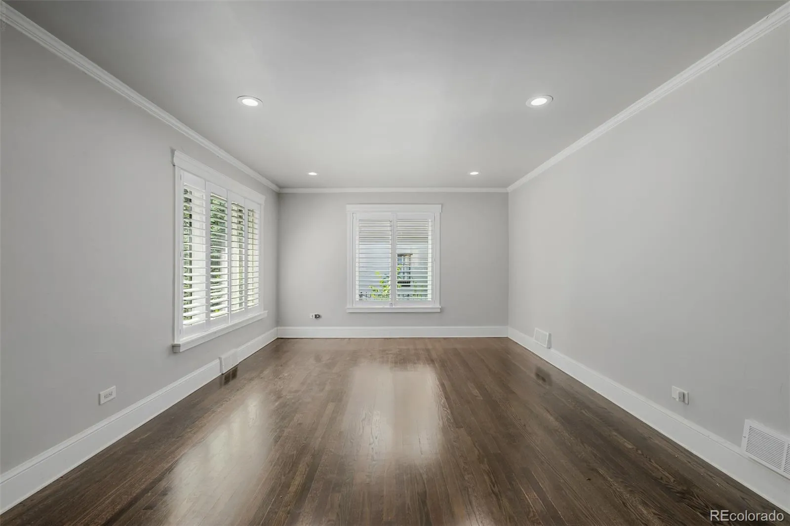 717 N Monaco Street Parkway Denver CO 80220 MLS #REC2151847 05212026235206 1600 4