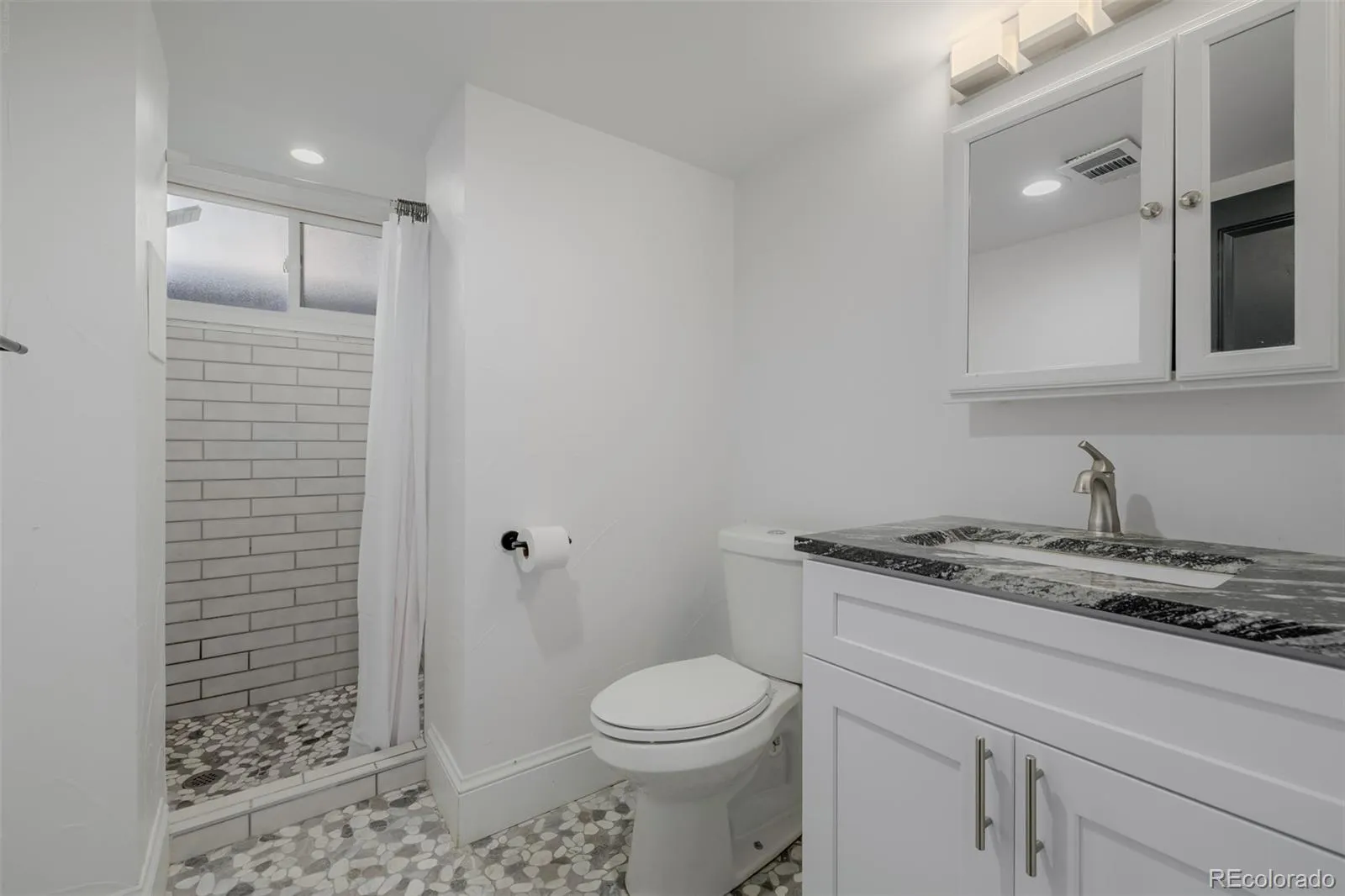 717 N Monaco Street Parkway Denver CO 80220 MLS #REC2151847 05212026235206 1600 43