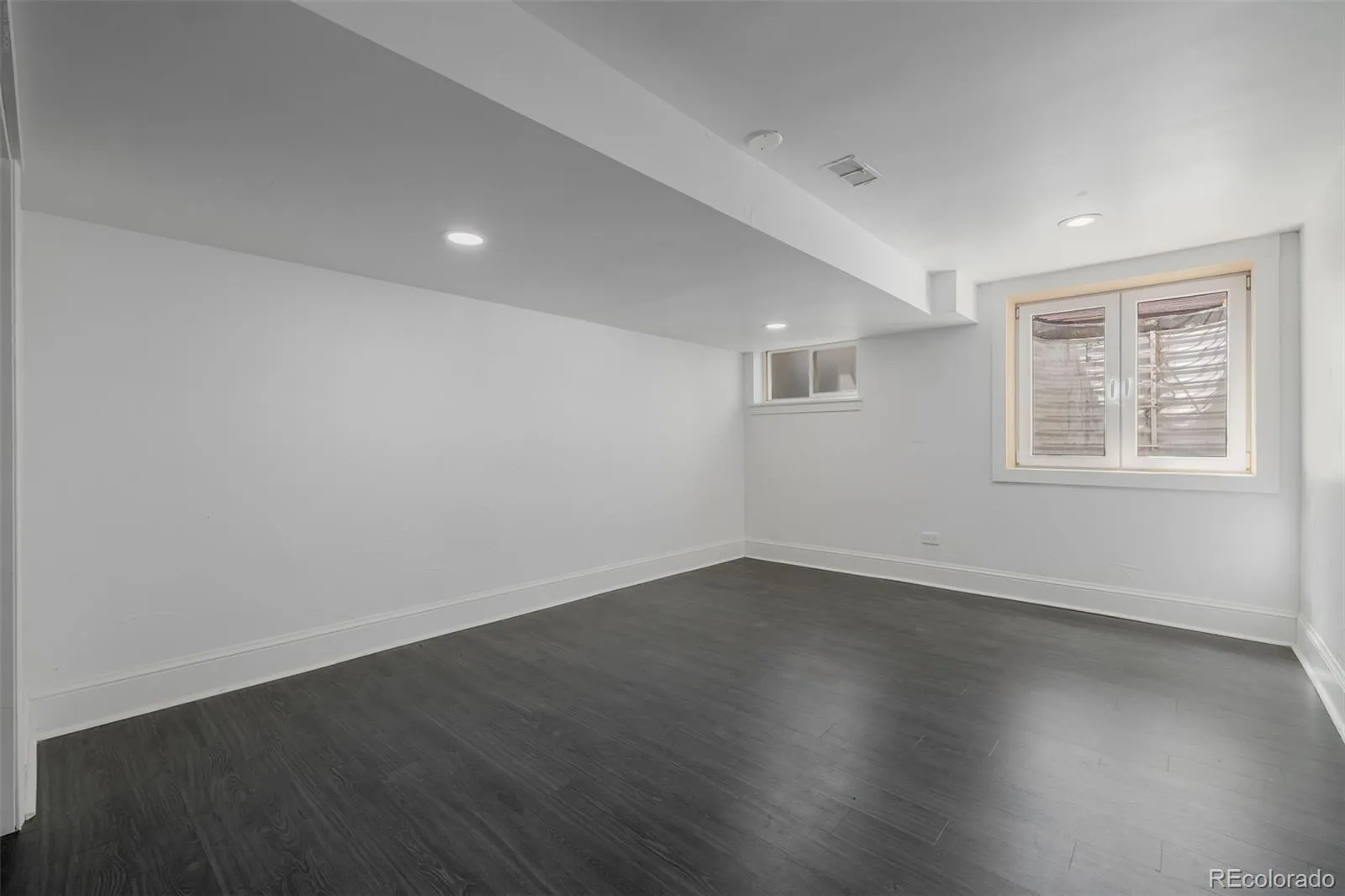 717 N Monaco Street Parkway Denver CO 80220 MLS #REC2151847 05212026235206 1600 45