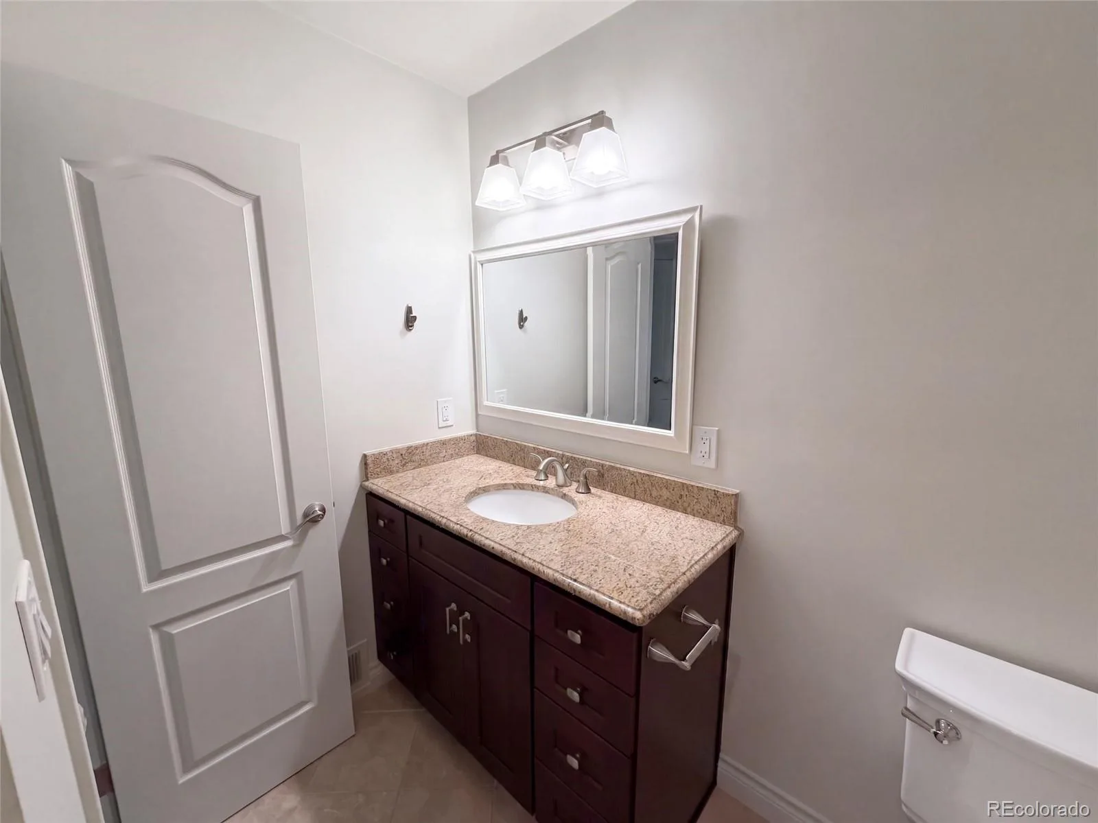 2145 E Columbia Place Denver CO 80210 | MLS #REC2152125 09232026093422 1600 20