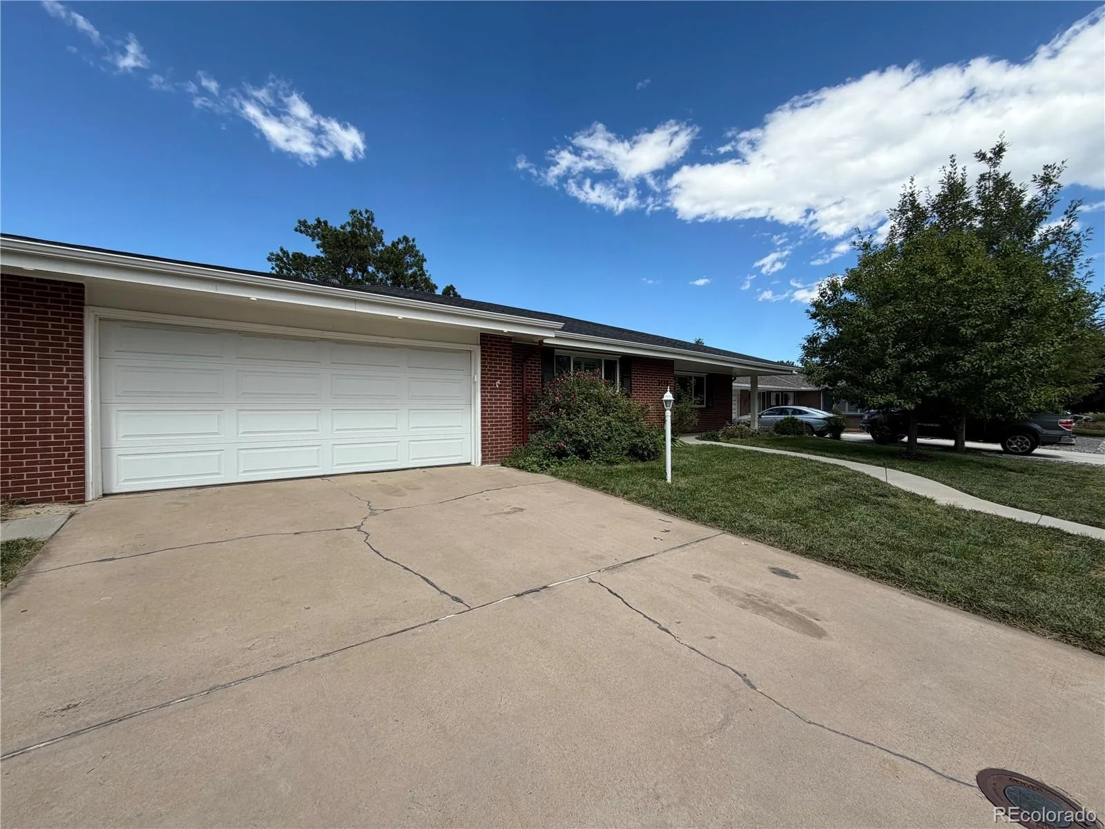 2145 E Columbia Place Denver CO 80210 | MLS #REC2152125 09232026093422 1600 21