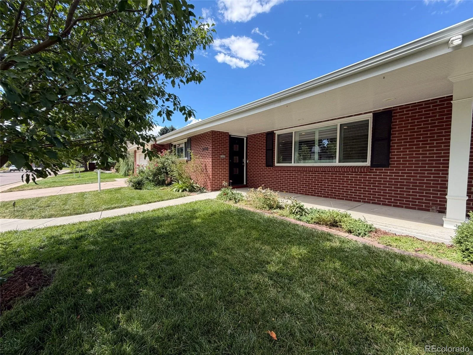 2145 E Columbia Place Denver CO 80210 | MLS #REC2152125 09232026093422 1600 22