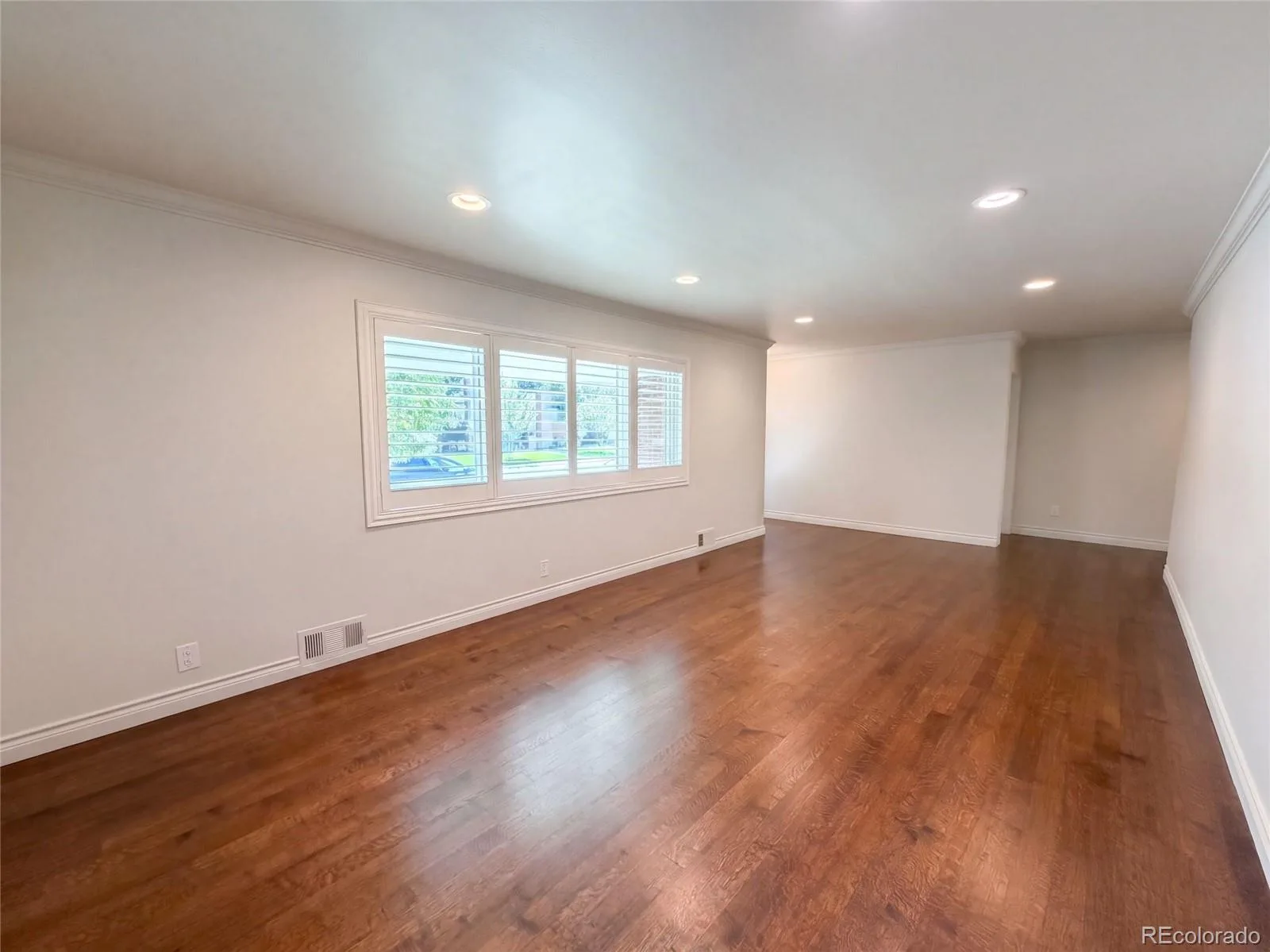 2145 E Columbia Place Denver CO 80210 | MLS #REC2152125 09232026093422 1600 7