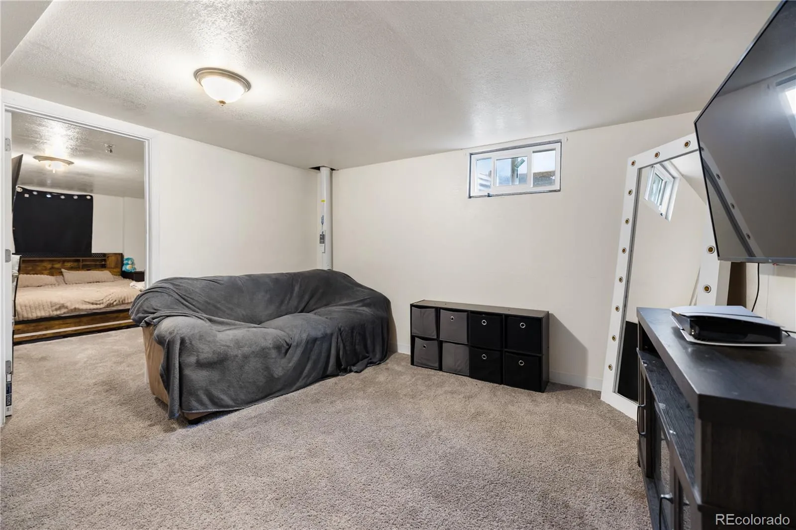 04112026180741 1600 17