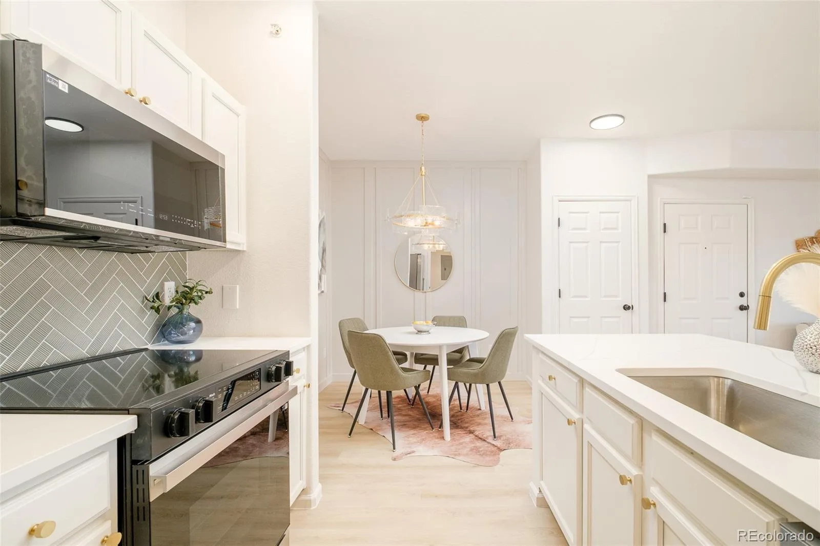15700 E Jamison Drive #2-204 Englewood CO 80112 | MLS #REC2156159 07092026180853 1600 6