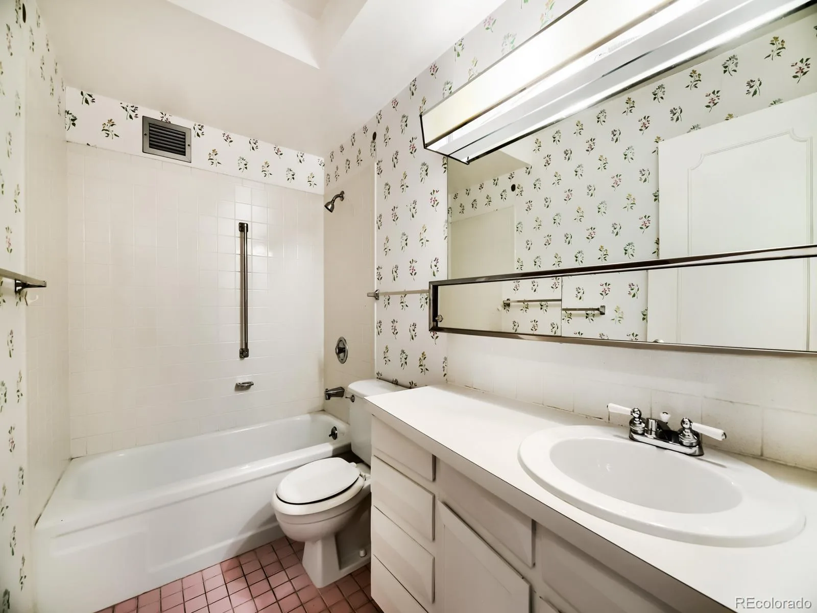 9355 E Center Avenue #9C #62 Denver CO 80247 | MLS #REC2157308 08102026221809 1600 20
