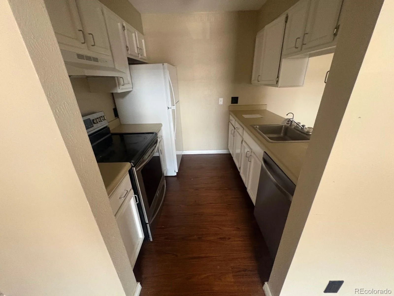 7665 E Eastman Avenue #204B Denver CO 80231 MLS #REC2157557 06022026144743 1600 4