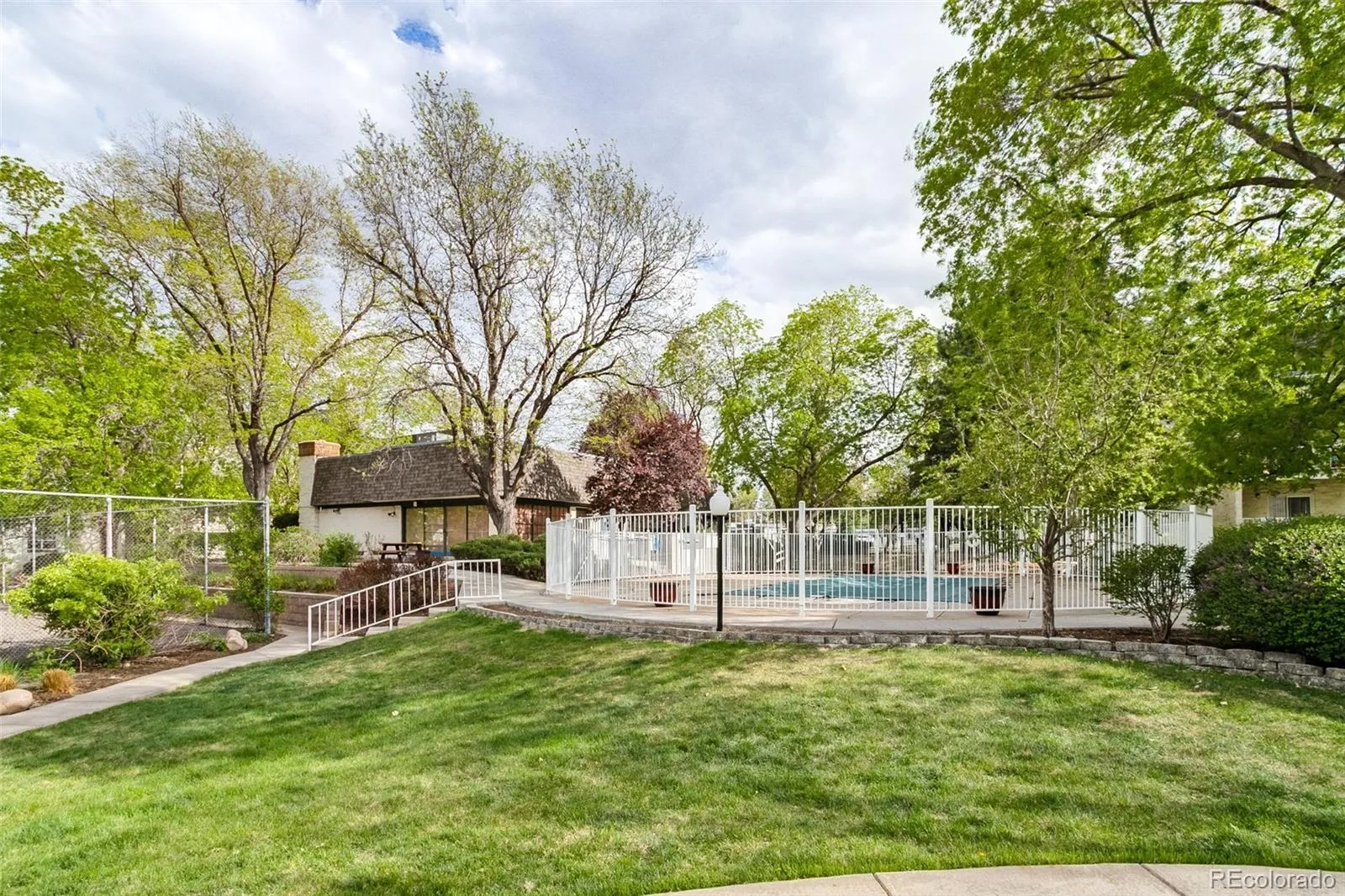 5770 E Warren Avenue #317 Denver CO 80222 MLS #REC2159329 04232026192643 1600 29