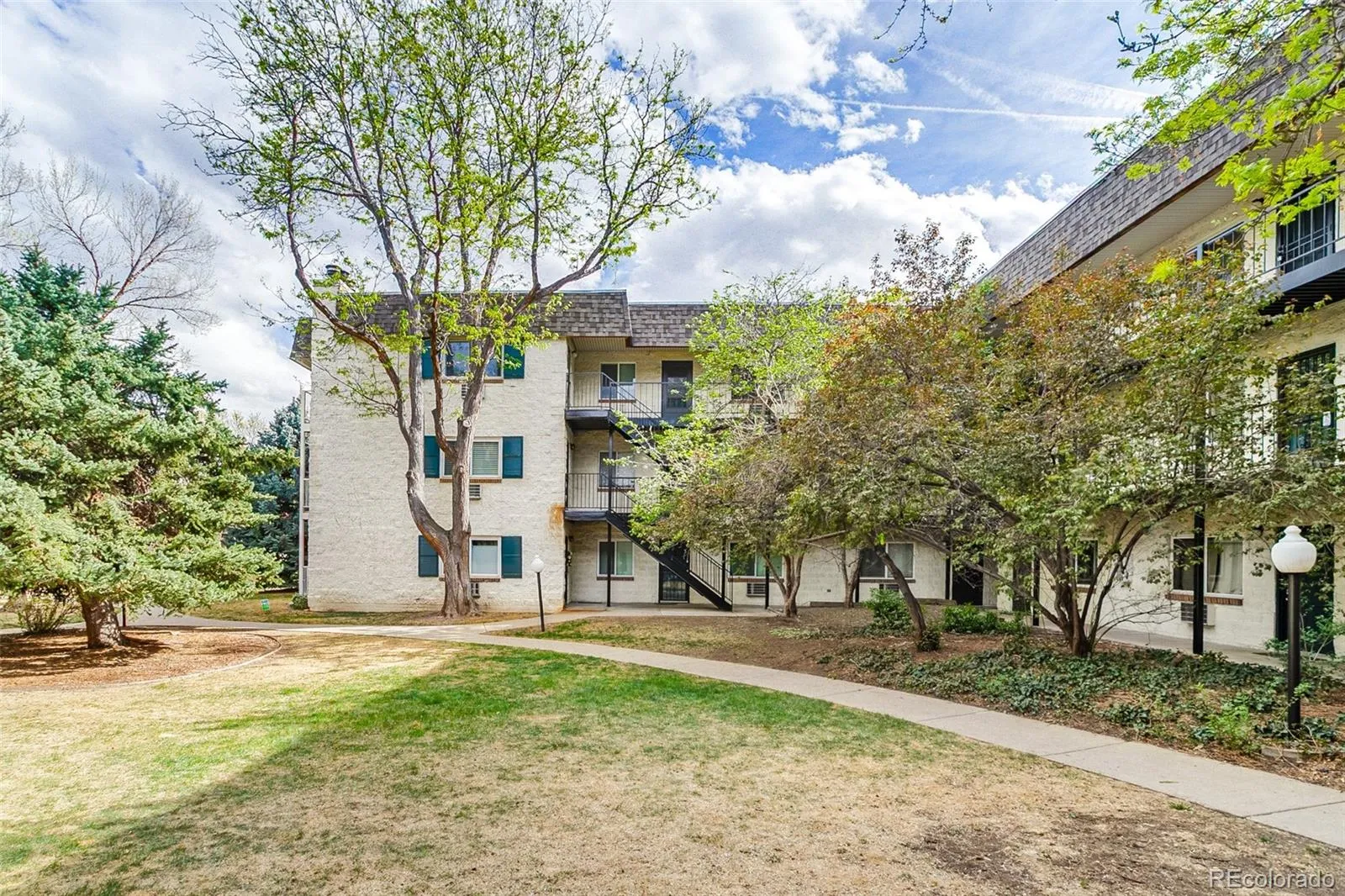 5770 E Warren Avenue #317 Denver CO 80222 MLS #REC2159329 04232026192643 1600 34