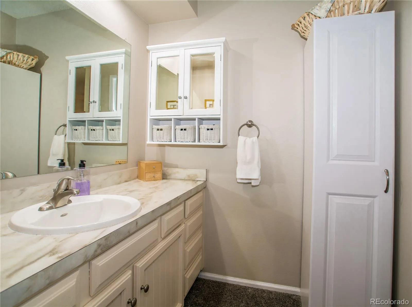12420 E Pacific Circle #A Aurora CO 80014 MLS #REC2159732 05132026142354 1600 25
