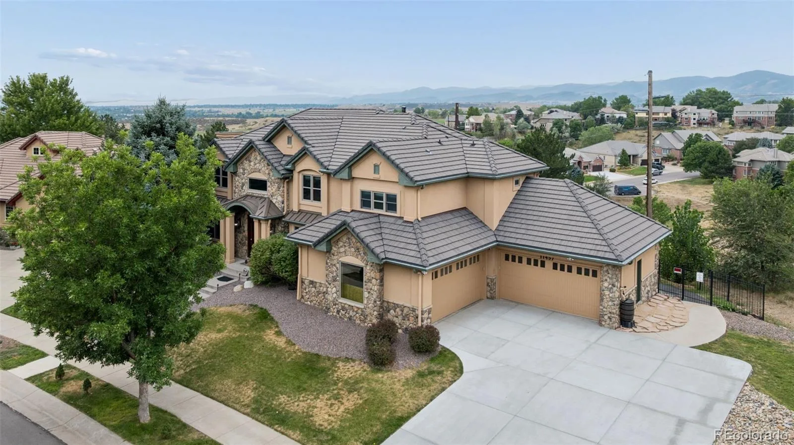 11457 W Asbury Court Denver CO 80227 | MLS #REC2160132 08102026170808 1600 3