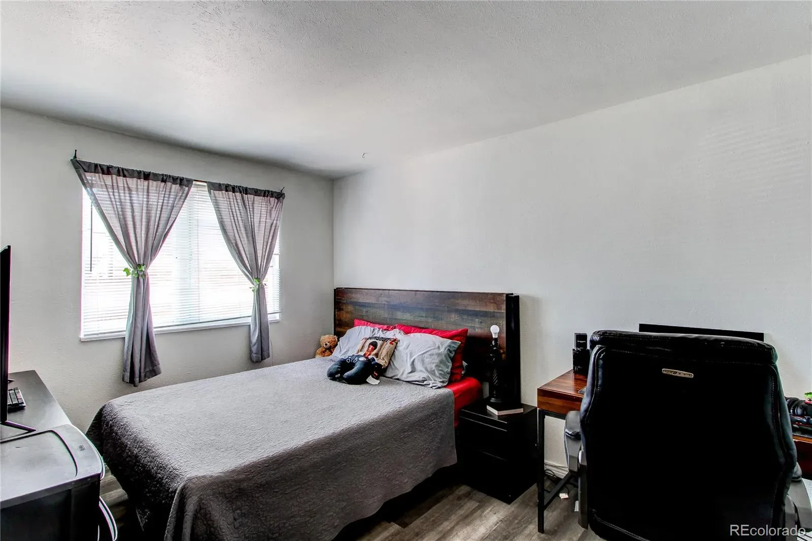 14200 E 22nd Place Aurora CO 80011 | MLS #REC2161589 03312026002607 1600 8