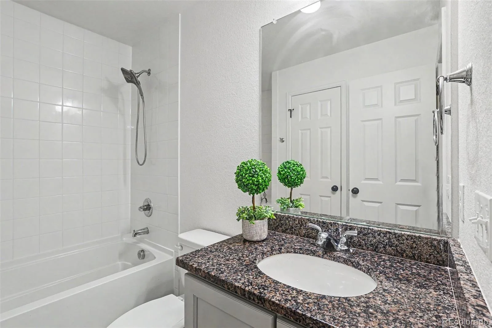 4403 N Picadilly Court Aurora CO 80019 | MLS #REC2162200 07082026032514 1600 12