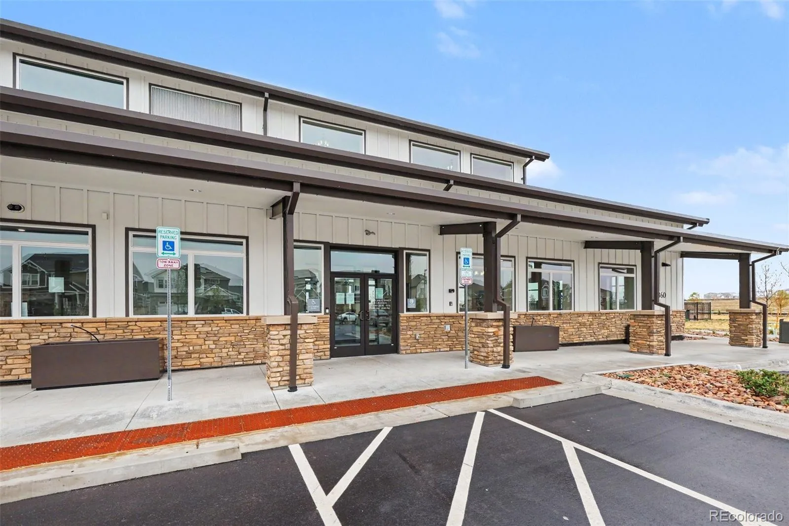 4403 N Picadilly Court Aurora CO 80019 | MLS #REC2162200 07082026032514 1600 20