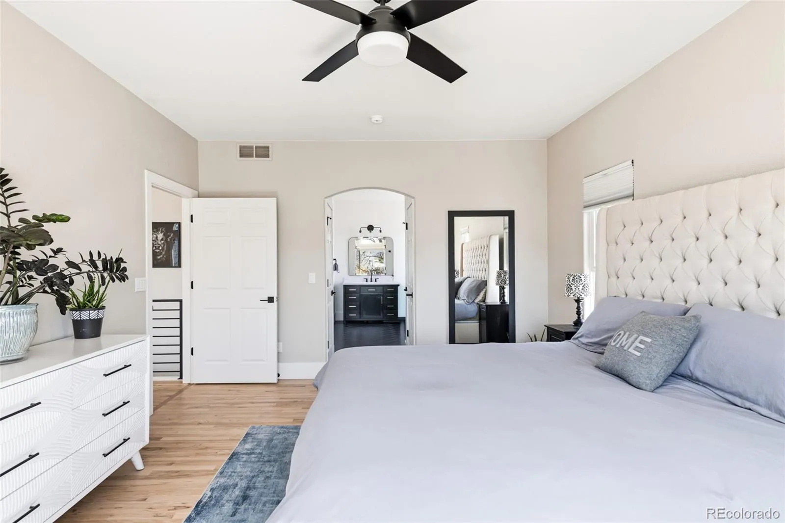 04072026190205 1600 14